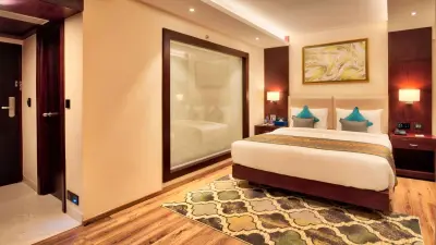 Hotel Golden Tulip Essential