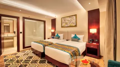 Hotel Golden Tulip Essential